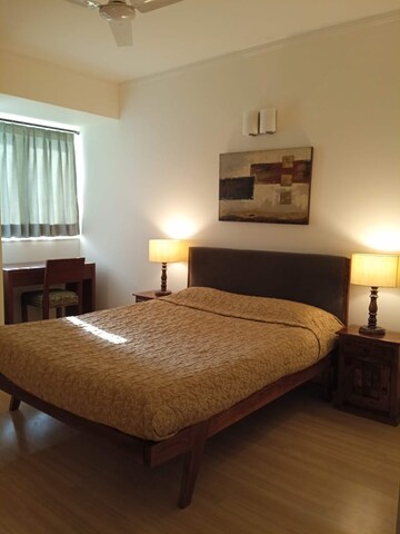 Bedroom in 3 BHK Apartment at DLF Park Place, Sector 54 – for Rent