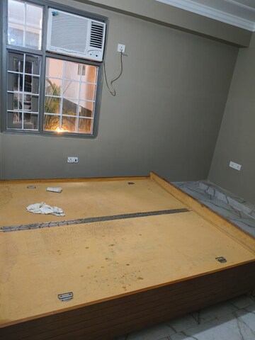 Furnished Amenities in 2 BHK Builder Floor at Panchsheel Vihar – for Rent