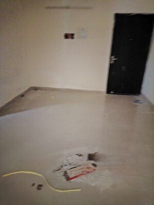 Room in 2 BHK Apartment at Signature Global The Roselia, Sector 95a – for Sale