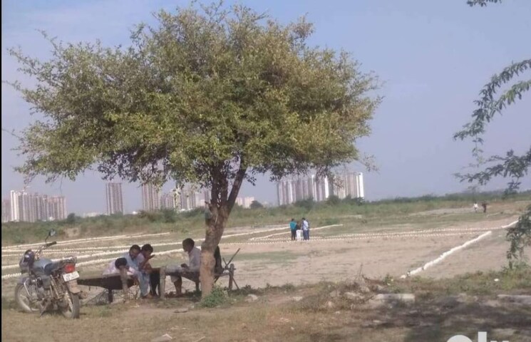 undefined, sector 153  85 Sq.Yd. Plot In Sector 153 Noida 8421937