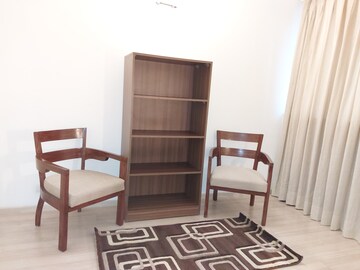 Staircase in 4 BHK Apartment at DLF Park Place, Sector 54 – for Rent