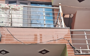 3.5 BHK Independent House For Sale in Sector 16a