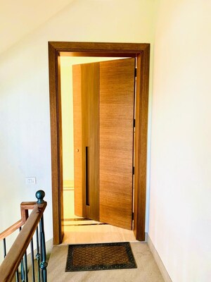 Room in 4 BHK Builder Floor at Vasant Vihar – for Sale