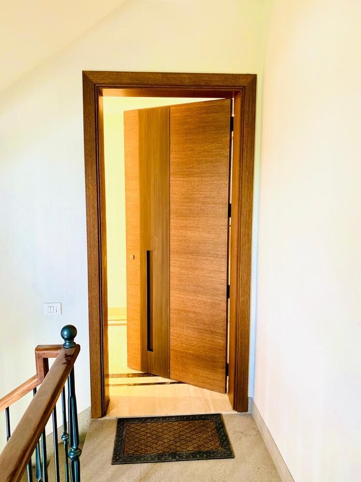 Room, vasant vihar 4 Bedroom 3600 Sq.Ft. Builder Floor In Vasant Vihar Delhi 8421992