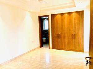 Room in 4 BHK Builder Floor at Vasant Vihar – for Sale