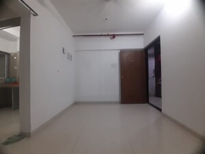 Room in 1 BHK Apartment at Avant Hillway, Goregaon East – for Sale