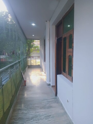 Building Lobby in 3 BHK Builder Floor at Unitech South City II, Sector 50 – for Rent