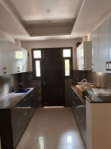 Kitchen in 3 BHK Builder Floor at DLF Atria, Dlf Phase ii – for Rent
