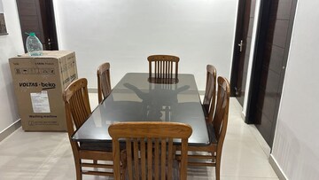 Staircase in 3 BHK Builder Floor at DLF Atria, Dlf Phase ii – for Rent