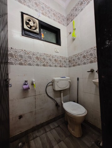 Bathroom in 1 BHK Builder Floor at Govindpuri – for Rent