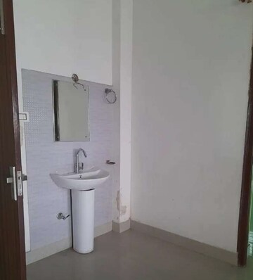 Bathroom in 2 BHK Independent House at Aliganj – for Rent