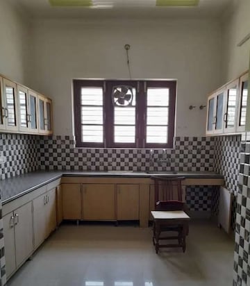 Kitchen in 2 BHK Independent House at Aliganj – for Rent