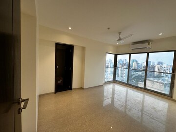 3 BHK Apartment For Rent in Khar West