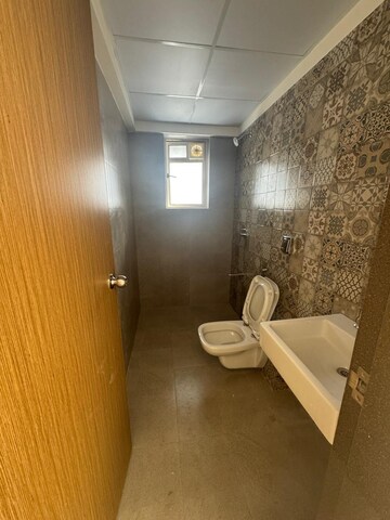 Bathroom in 2.5 BHK Apartment at Supreme Estia Phase 1, Baner – for Rent