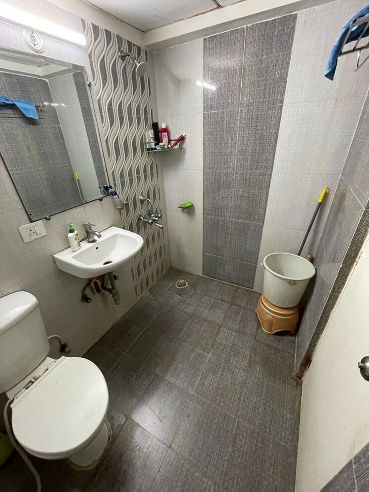 Master Bedroom, ahinsa khand ii 2 Bedroom 1050 Sq.Ft. Apartment In Ahinsa Khand ii Ghaziabad 8422072