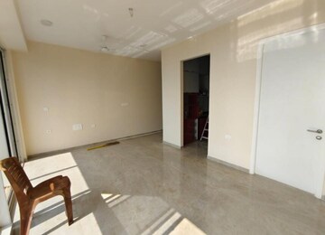 Room in 2 BHK Apartment at Tata Serein, Pokhran Road No 2 – for Rent