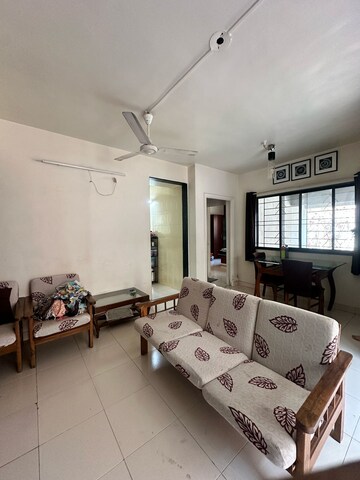 Master Bedroom in 2 BHK Apartment at Mahadkar Residency, Paud Road – for Rent