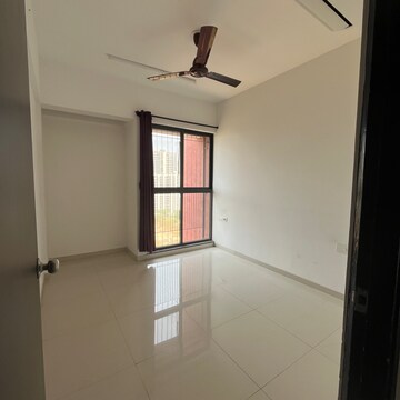 Room in 2 BHK Apartment at Lodha Palava Florea A To D, Taloja Bypass Road – for Rent