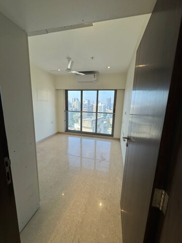 3 BHK Apartment For Rent in Dheeraj Celestial, Bandra West