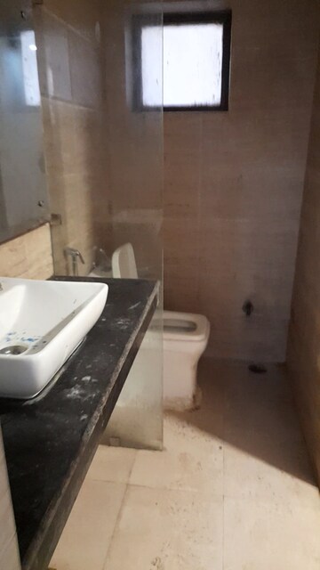 Bathroom in 3.5 BHK Apartment at Mayur Vihar Phase 1 – for Rent
