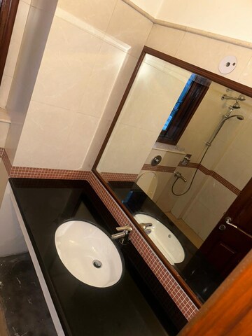 Furnished Amenities in 5 BHK Villa at Eros Rosewood Villas, Sector 50 – for Rent