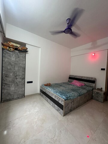 Bedroom in 3 BHK Apartment at Kumar Kruti, Kalyani Nagar – for Rent
