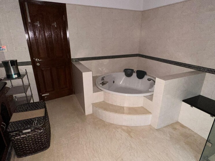 Bathroom, eros-rosewood-city 5 Bedroom 4980 Sq.Ft. Villa In Sector 49 Gurgaon 8422255