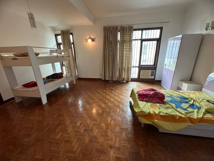 Bedroom, eros-rosewood-city 5 Bedroom 4980 Sq.Ft. Villa In Sector 49 Gurgaon 8422255