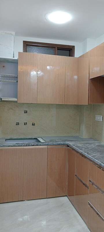 Kitchen in 2 BHK Builder Floor at Govindpuri – for Rent