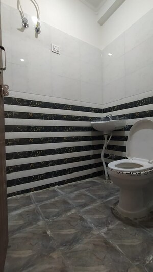 2 BHK Builder Floor For Sale in Pratap Vihar