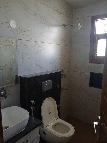 Master Bedroom in 3 BHK Builder Floor at Sector 14 – for Rent