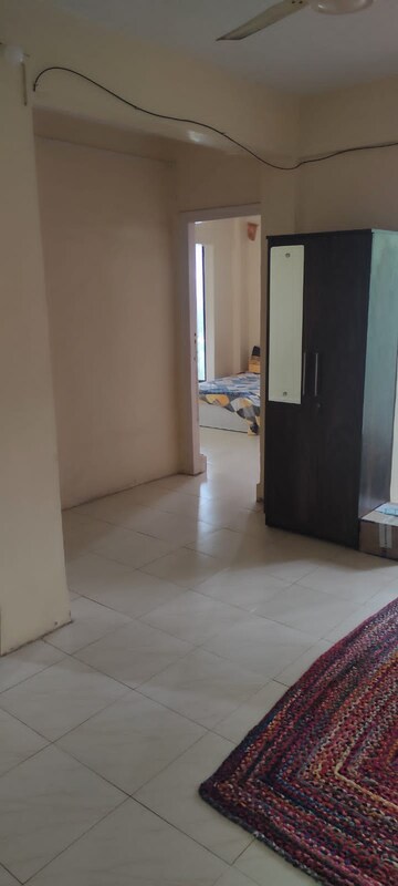 Room in 2 BHK Apartment at Parmeshwar Saran, Koregaon Park – for Rent