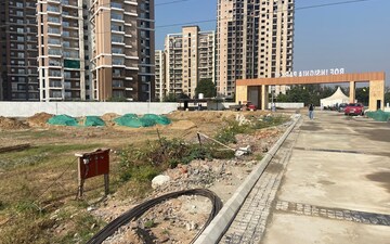 Plot For Sale in ROF Insignia Park 2, Sector 95