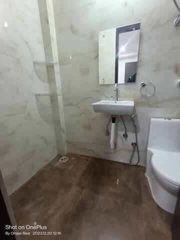 Bathroom in 1 RK Builder Floor at Sector 14 – for Rent