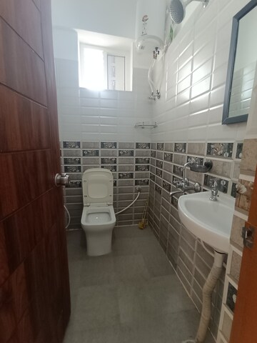 Bathroom in 2 BHK Apartment at Kondapur – for Rent