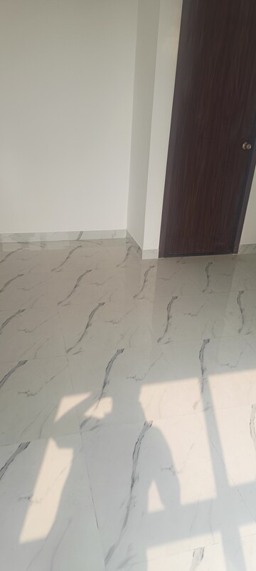 Room in 2 BHK Apartment at Raymond Ten X Habitat, Pokhran Road No 2 – for Rent