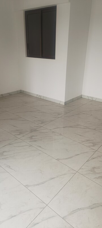 Room in 2 BHK Apartment at Raymond Ten X Habitat, Pokhran Road No 2 – for Rent