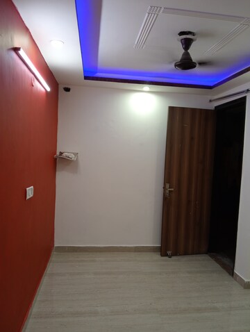 Room in 1 BHK Builder Floor at Govindpuri – for Rent