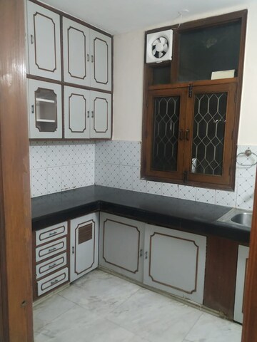 Room in 1 BHK Apartment at Khirki Extension – for Rent