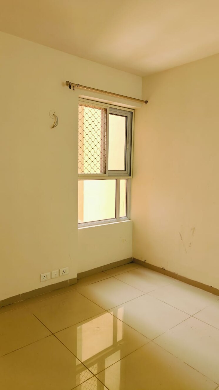 Room, shahpur bamheta 1 Bedroom 580 Sq.Ft. Apartment In Shahpur Bamheta Ghaziabad 8422419