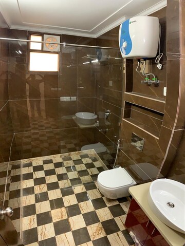 Attached Bathroom in 4 BHK Apartment at Boutique Residential Apartments A-10, Gulmohar Park – for Rent