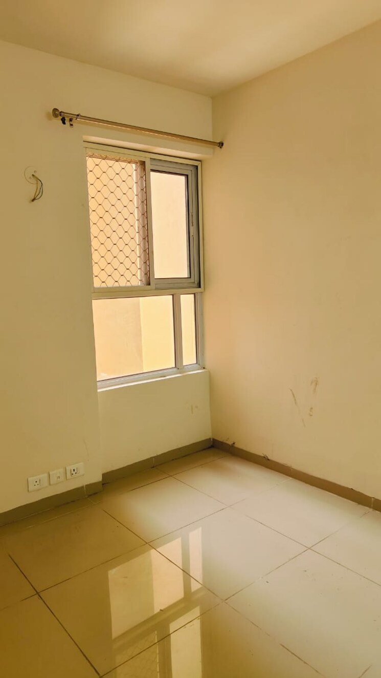 Room, shahpur bamheta 1 Bedroom 580 Sq.Ft. Apartment In Shahpur Bamheta Ghaziabad 8422419