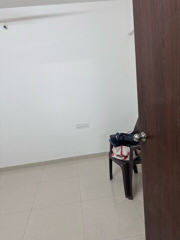 Furnished Amenities in 1 BHK Apartment at Shapoorji Pallonji Joyville Celestia, Hadapsar – for Rent