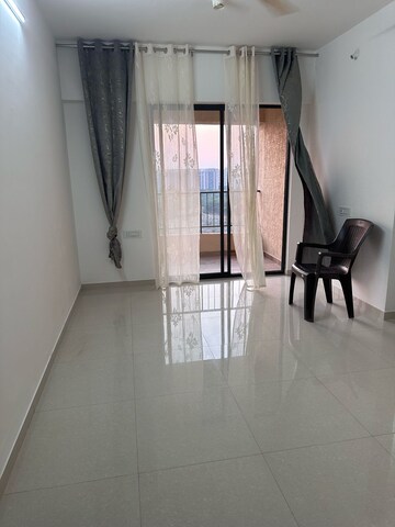 Room in 1 BHK Apartment at Shapoorji Pallonji Joyville Celestia, Hadapsar – for Rent