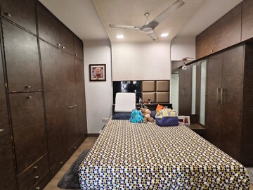 Bedroom in 2 BHK Apartment at Triveni Vasant Vihar CHS, Vasant Vihar – for Rent