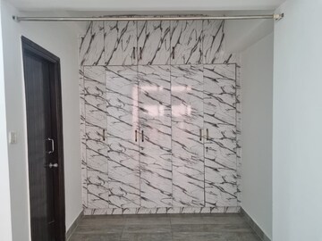 Room in 3.5 BHK Apartment at Pacific Hills, Kishanpur – for Sale