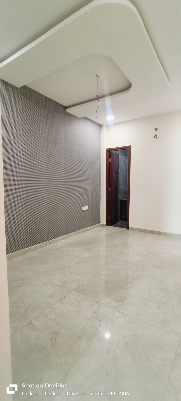 Room, gomti nagar 3 Bedroom 1900 Sq.Ft. Villa In Gomti Nagar Lucknow 8422478