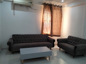 Living Room in 3.5 BHK Apartment at Gomti Nagar – for Rent