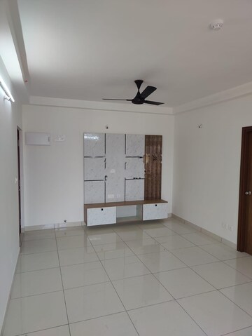 Room in 3 BHK Apartment at Prestige Finsbury Park Regent, Bagaluru  – for Rent