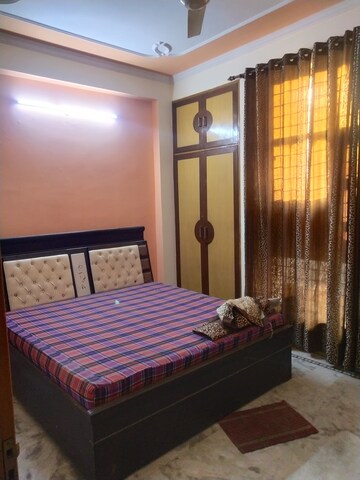 Bedroom in 2 BHK Builder Floor at Sector 11 – for Rent